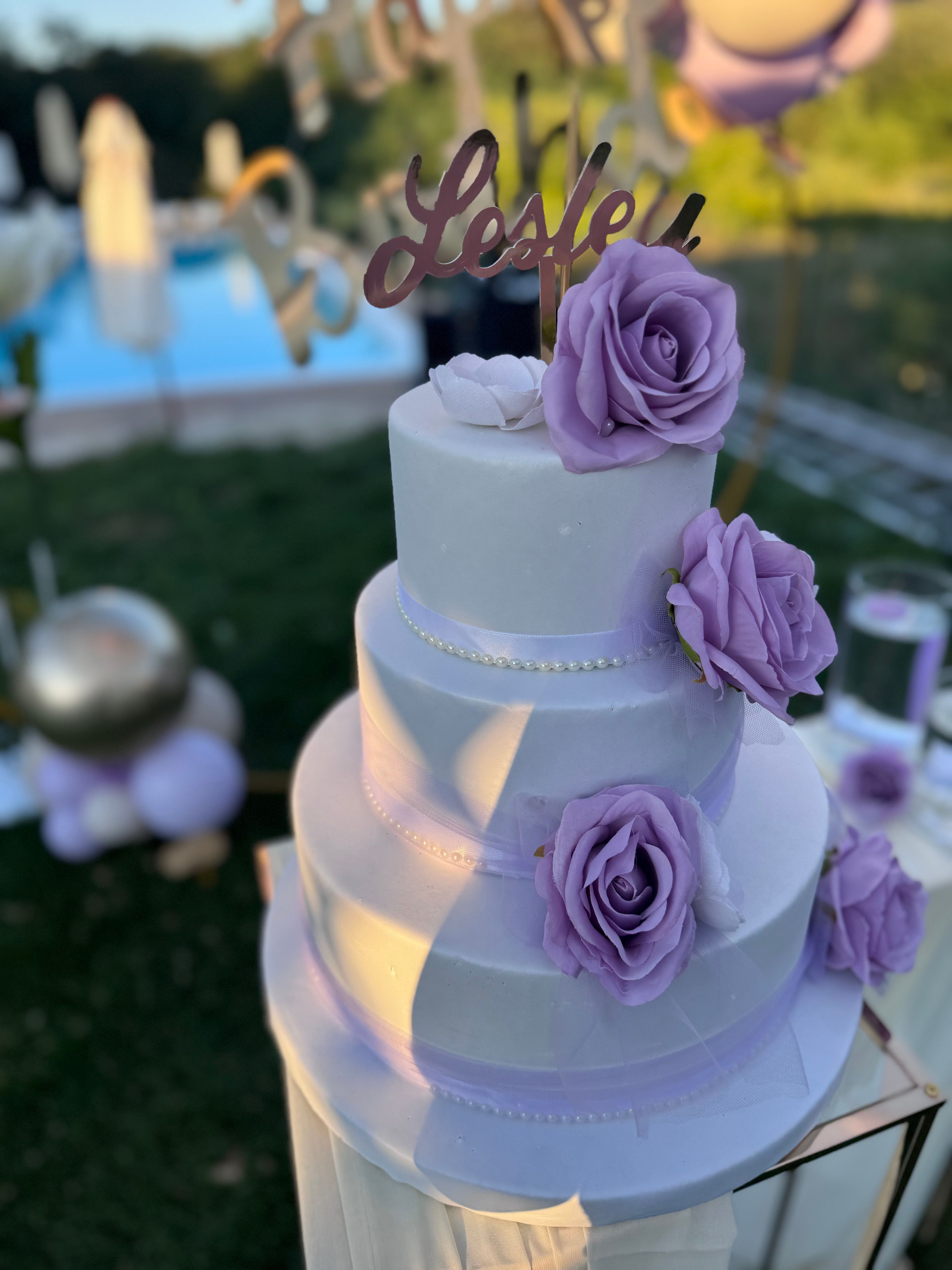 Un compleanno elegante tra raffinatezza e dolcezza!