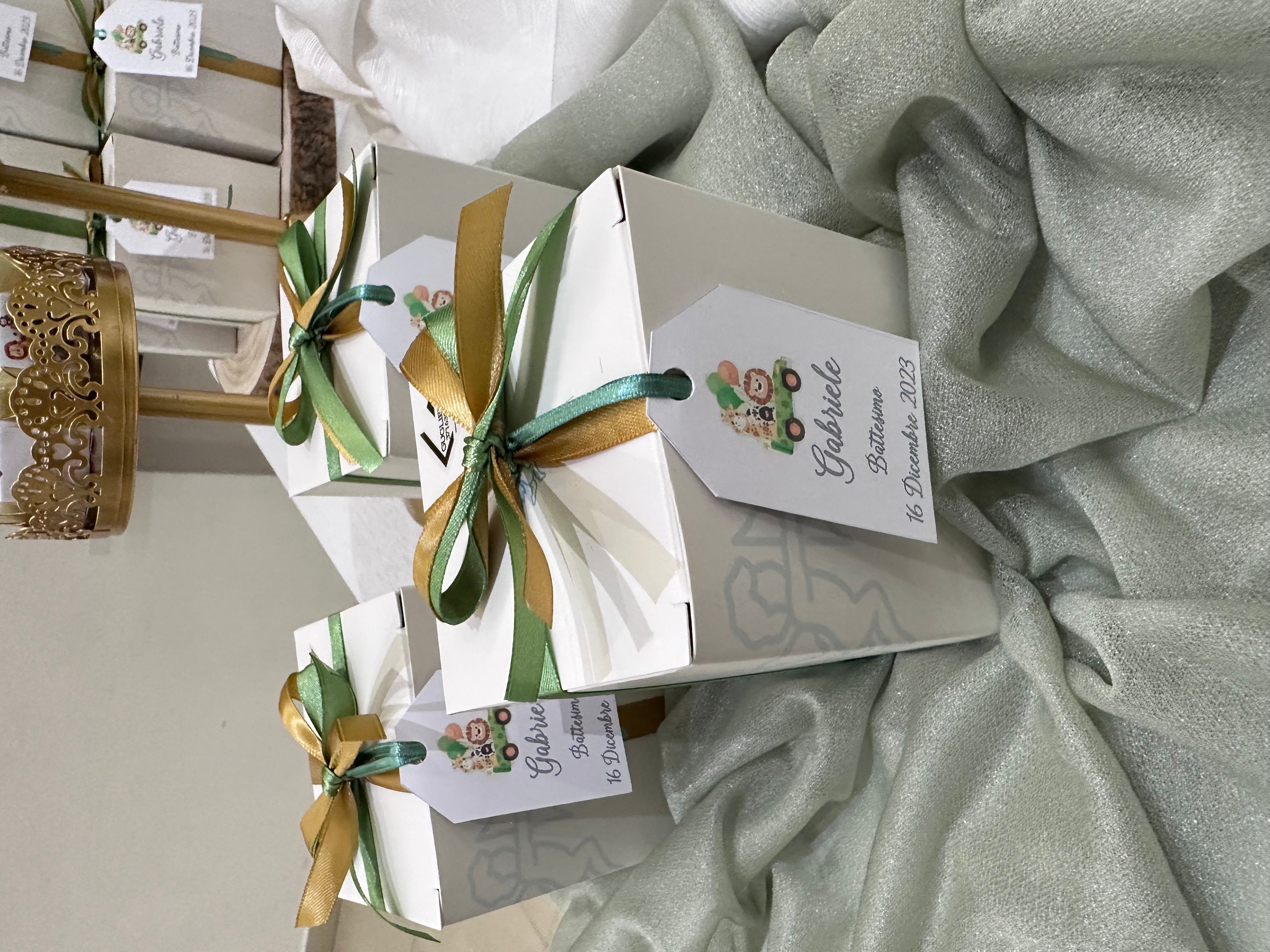 Allestimento Battesimo Tema Safari Elegante Verde e Oro – Balloon Arch Organico e Torta Scenografica Personalizzata