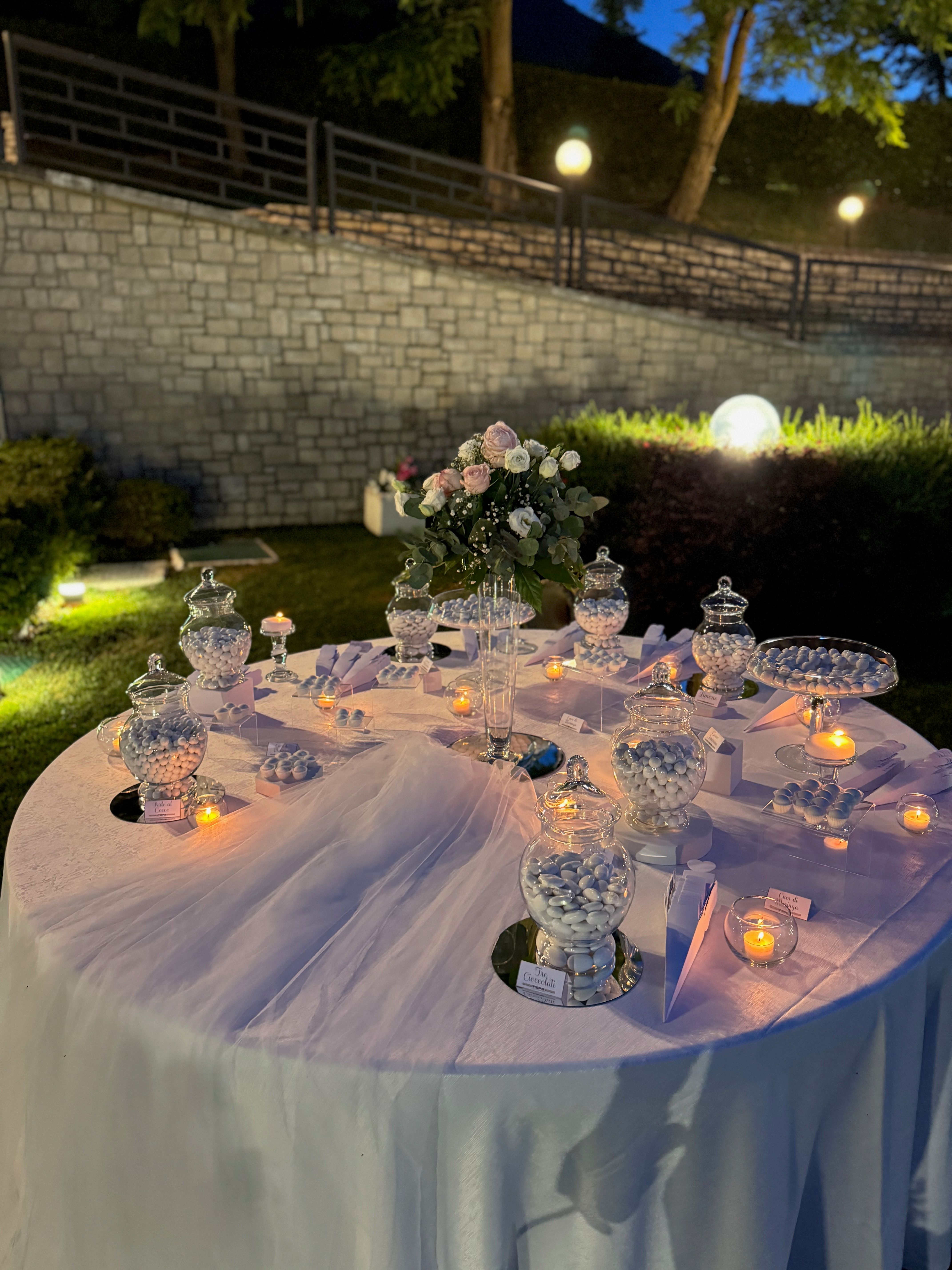 Confettata matrimonio