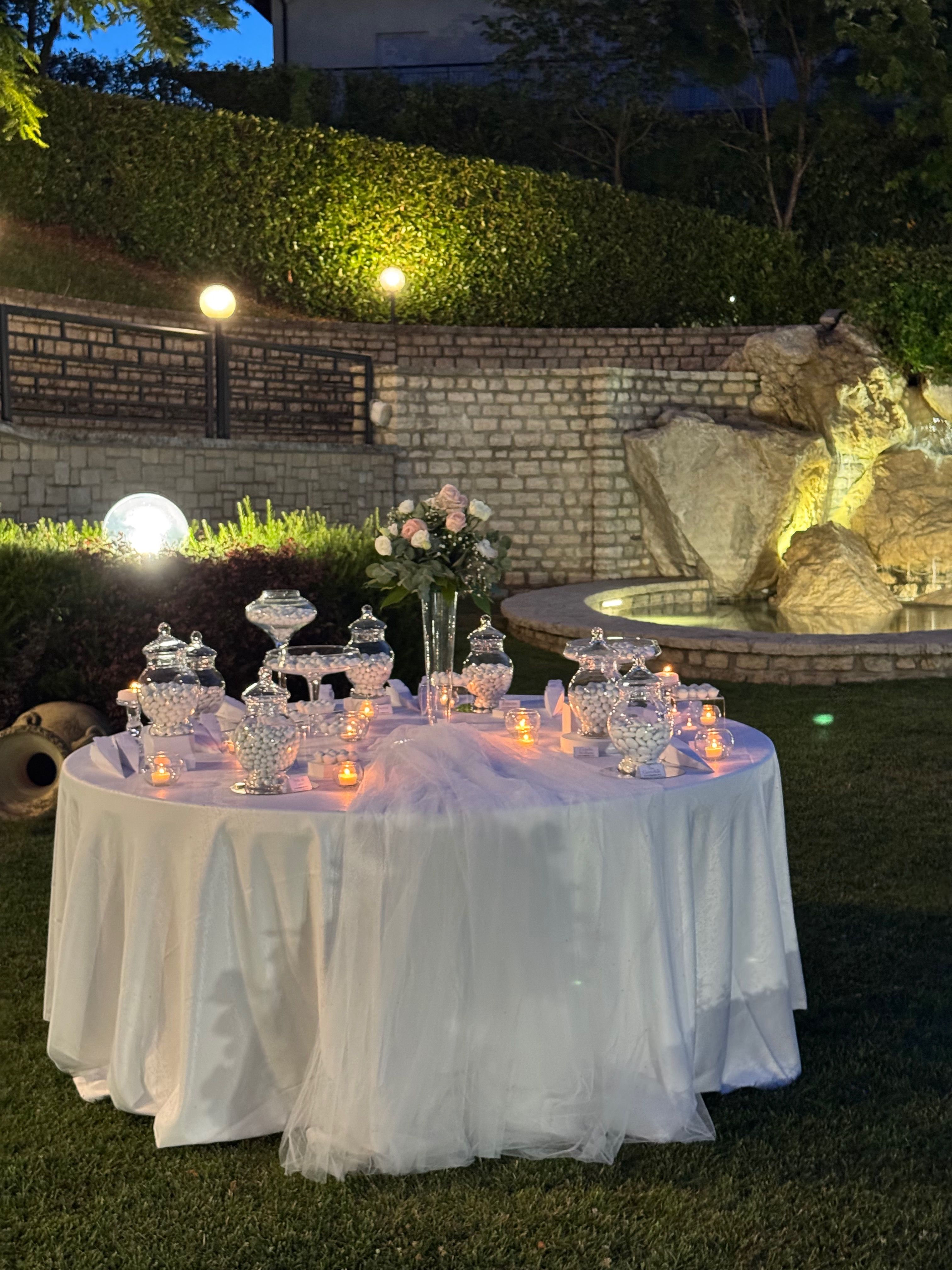 Confettata matrimonio