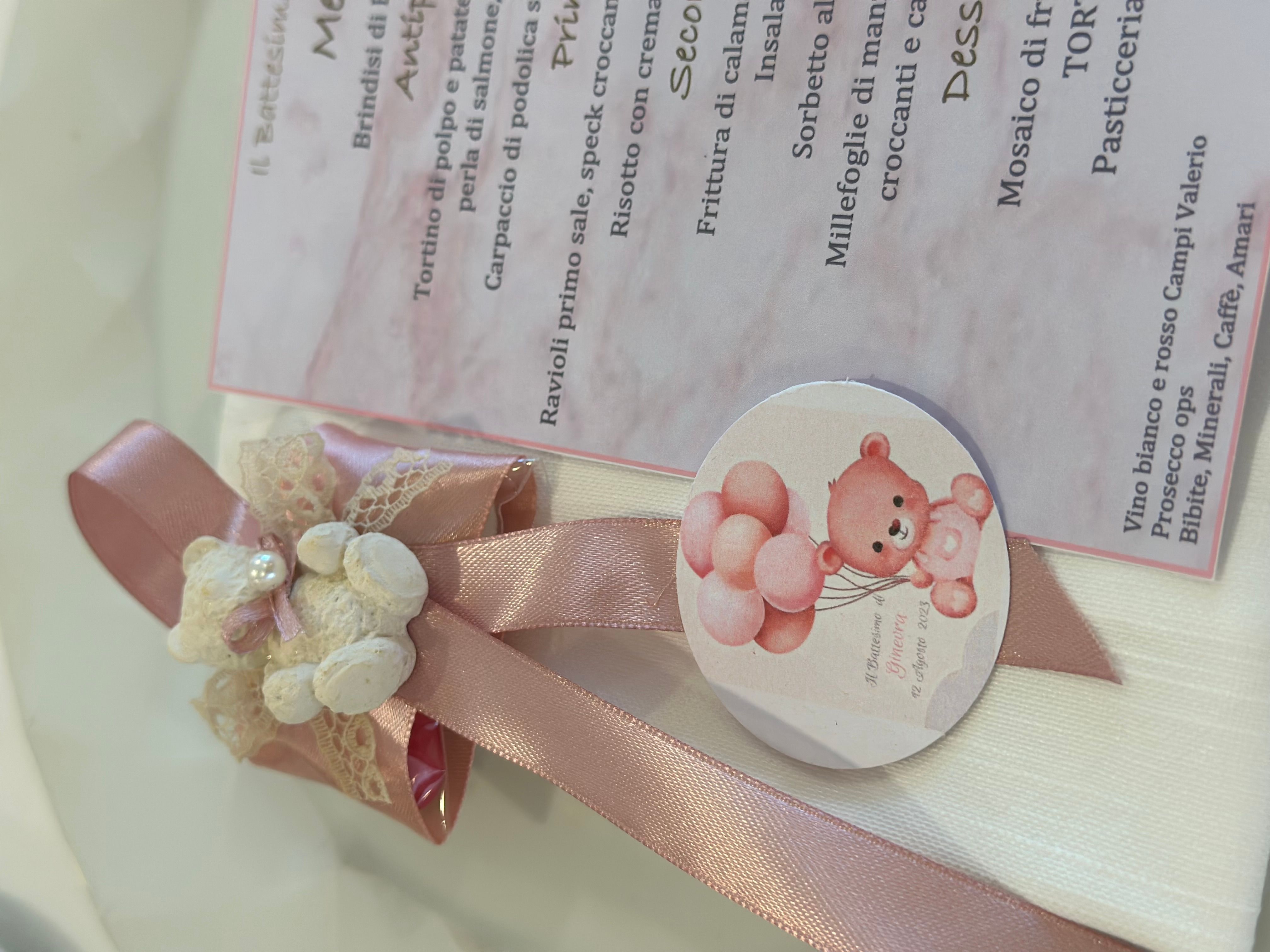 Allestimento Battesimo Elegante Rosa Cipria e Oro – Balloon Arch Organico con Orsetto e Confettata Luxury