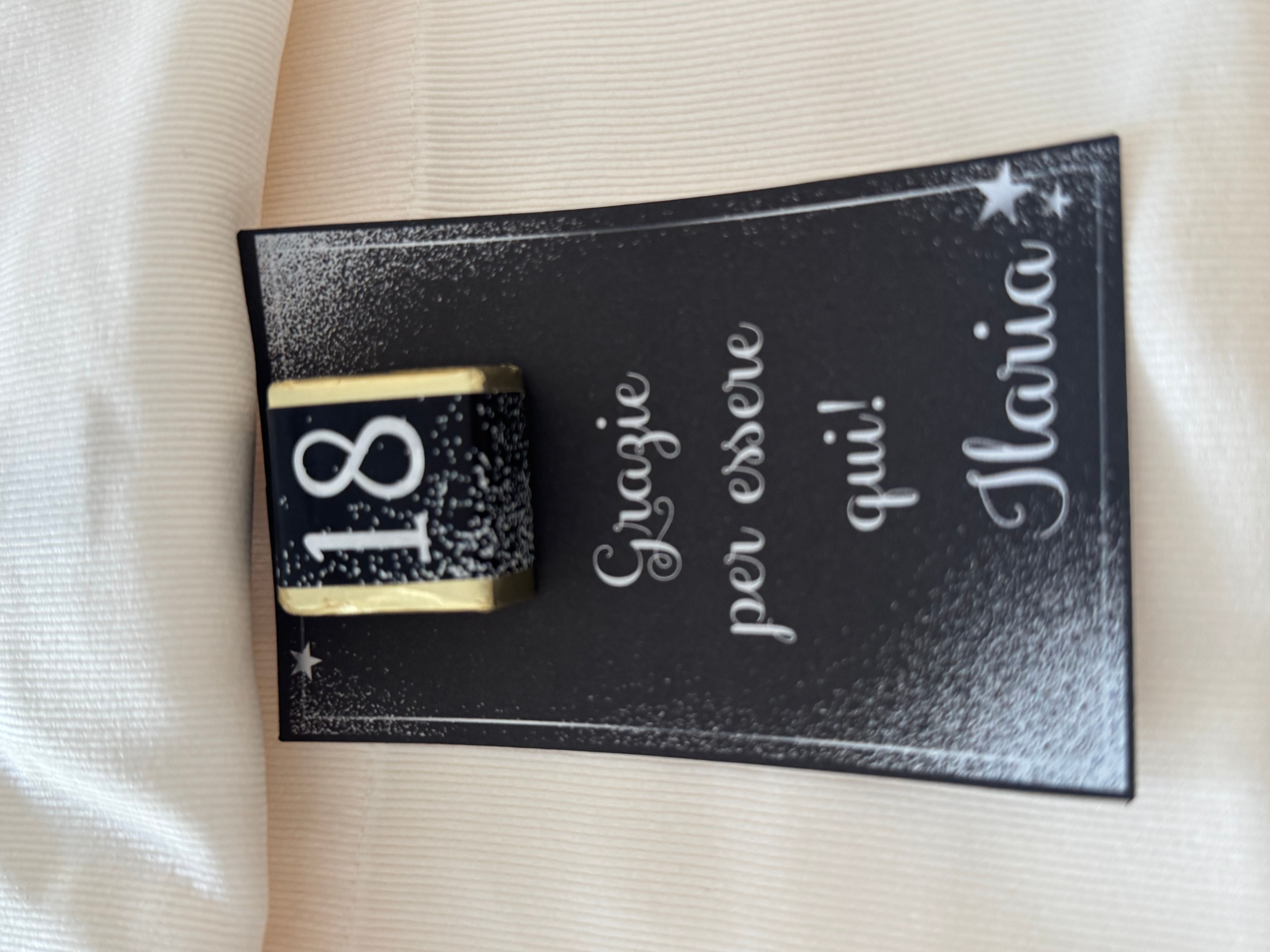 Allestimento elegante per 18 anni in stile black & white luxury parete shimmer nera