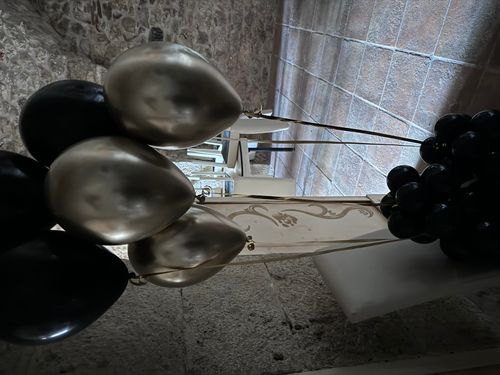 Allestimento Evento Elegante Black & Gold – Balloon Design con Mise en Place Luxury in Location raffinata