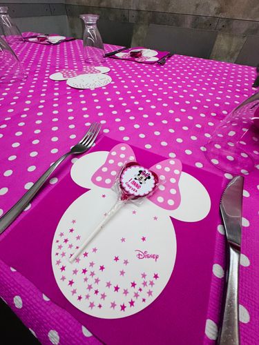 Allestimento Primo Compleanno Minnie Rosa – Balloon Party Elegante con Tavolo Torta e Sala Coordinata