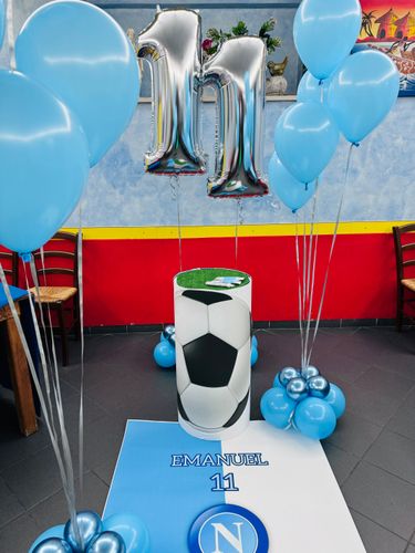 Allestimento Compleanno Tema Calcio Napoli – Balloon Design Azzurro Napoli calcio  Personalizzato con Numero 11