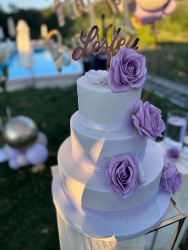 Un compleanno elegante tra raffinatezza e dolcezza!