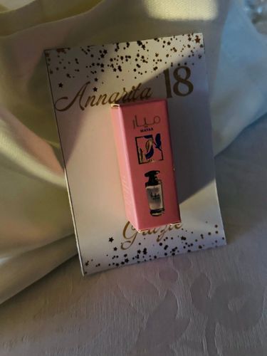 👉 Allestimento 18 Anni Luxury Oro e Bianco con Cerchio Decorato, Luci Calde e Numero 18 Luminoso