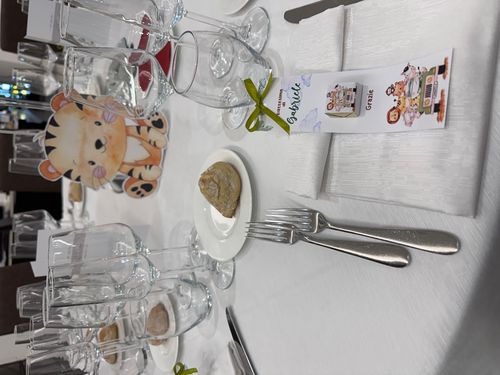 Allestimento Battesimo Tema Safari Elegante Verde e Oro – Balloon Arch Organico e Torta Scenografica Personalizzata