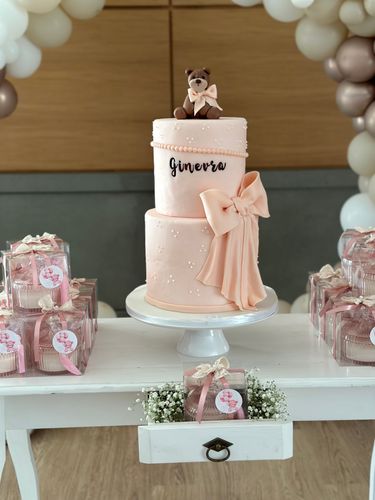 Allestimento Battesimo Elegante Rosa Cipria e Oro – Balloon Arch Organico con Orsetto e Confettata Luxury