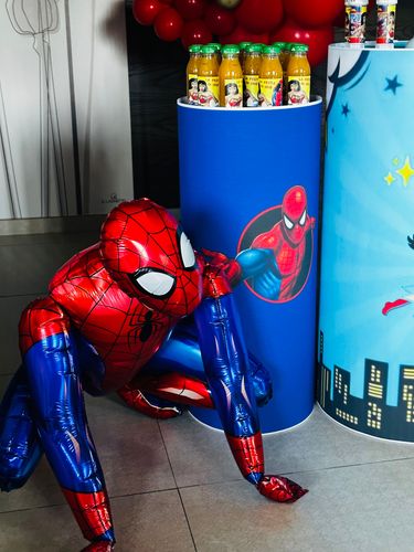 Allestimento Compleanno Tema Supereroi Marvel – Balloon Art Spider-Man con Numero 40 Gigante e Sweet Table Personalizzato